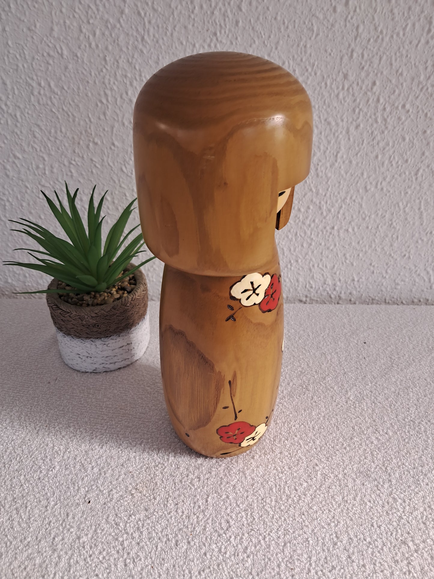 Vintage Gumma kokeshi by Usaburo