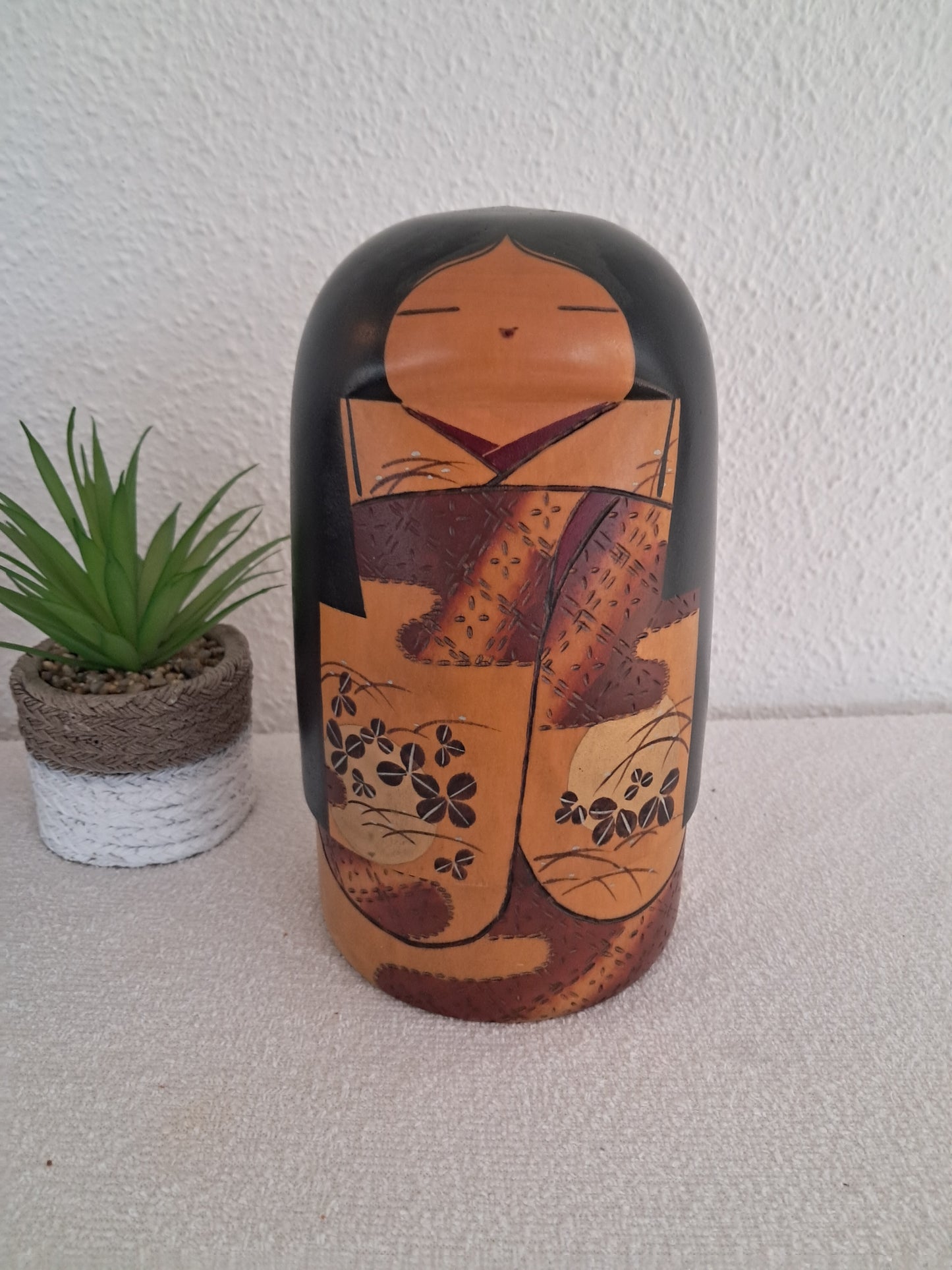 Exclusive Vintage Sosaku Kokeshi made by Yoshio Otani (1936-)