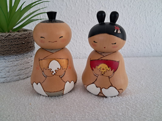 Set of 2 cute sosaku kokeshi by Oki Izumi