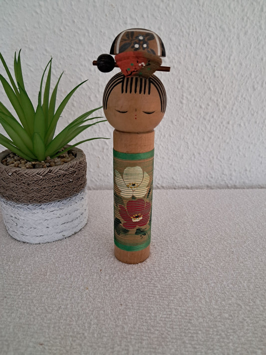 Vintage sosaku kokeshi by Aida Harumine (Seiho) (1926-1998).