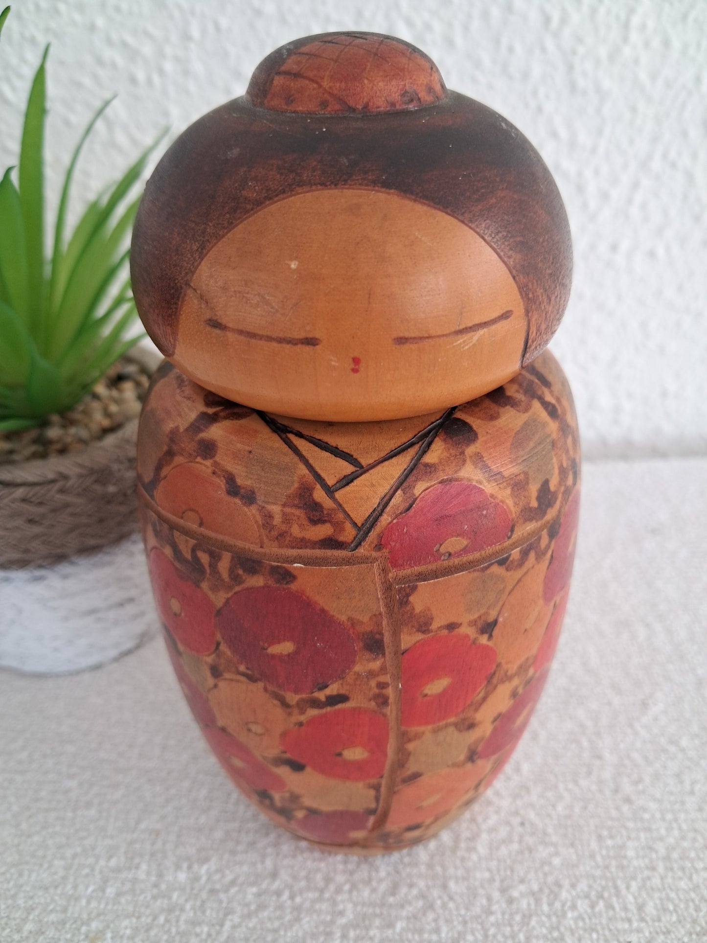 Exclusive vintage Sosaku kokeshi made by Toa Sekiguchi (1942-)