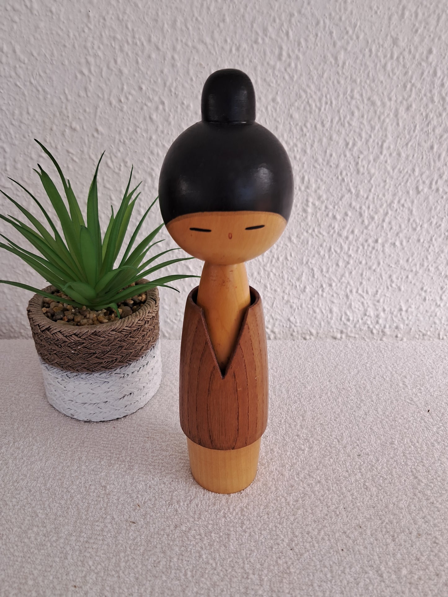 Exclusive Vintage Kokeshi Shozan Shido (1932-1995)