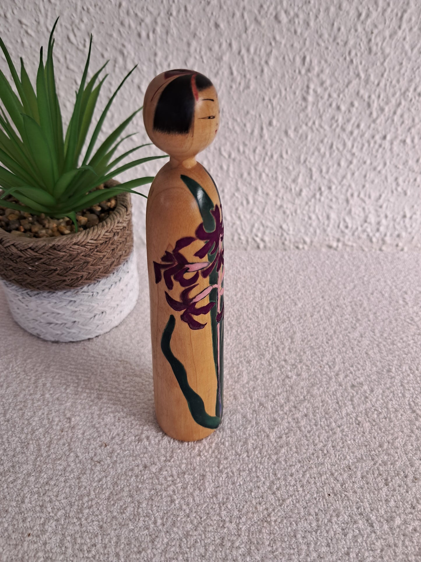 Exclusive Kijiyama kokeshi made by Takano Yohachi (1907-1994)