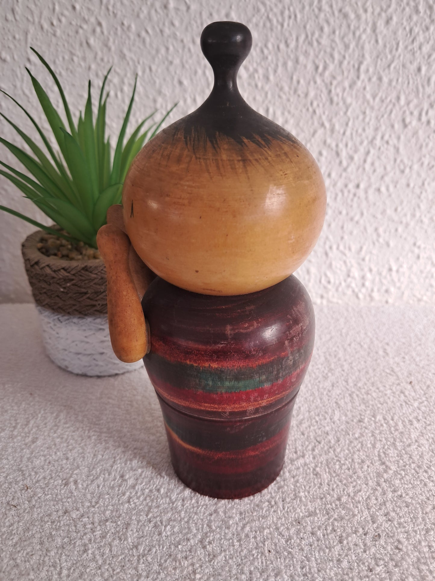 Exclusive Sosaku kokeshi made by Kahei Katase (1922-2015)