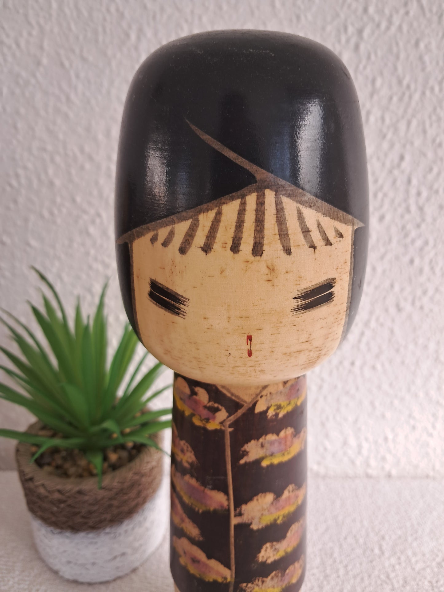 Exclusive Vintage Sosaku Kokeshi by Hideo Ishihara (1925-1999)