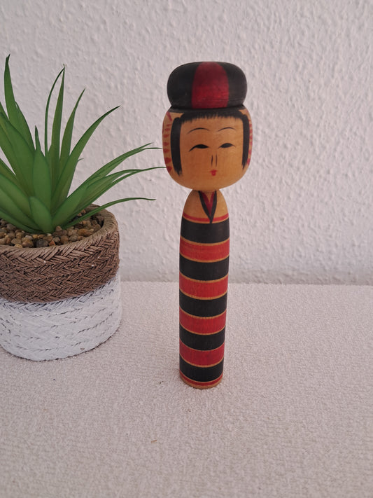 Vintage traditional Kokeshi made by Kaiya Kichiemon (1905-1985)