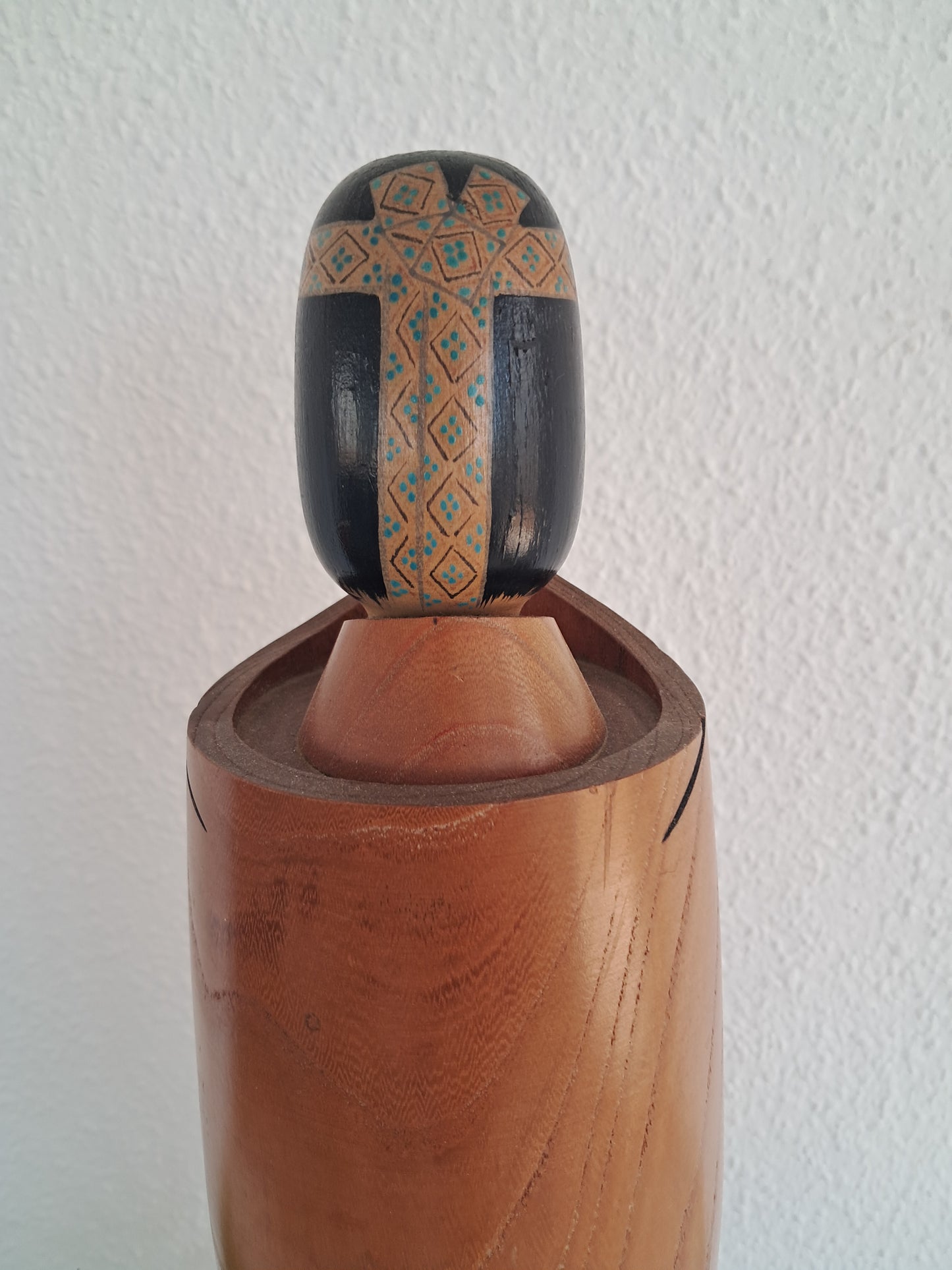 Vintage Sosaku kokeshi by Seiju Kon (1931-)