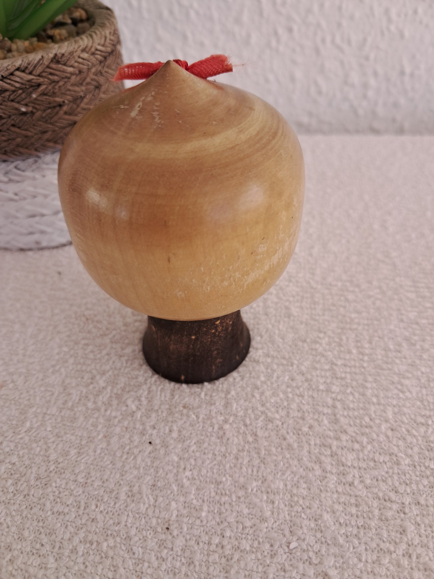 Vintage Sokaku kokeshi by Eiko