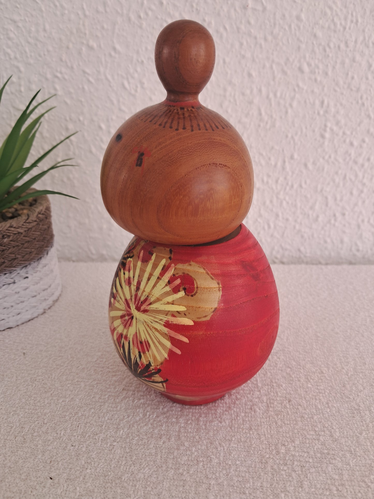 Exclusive Vintage Sosaku Kokeshi By Issetsu Kuribayashi (1924-2011)