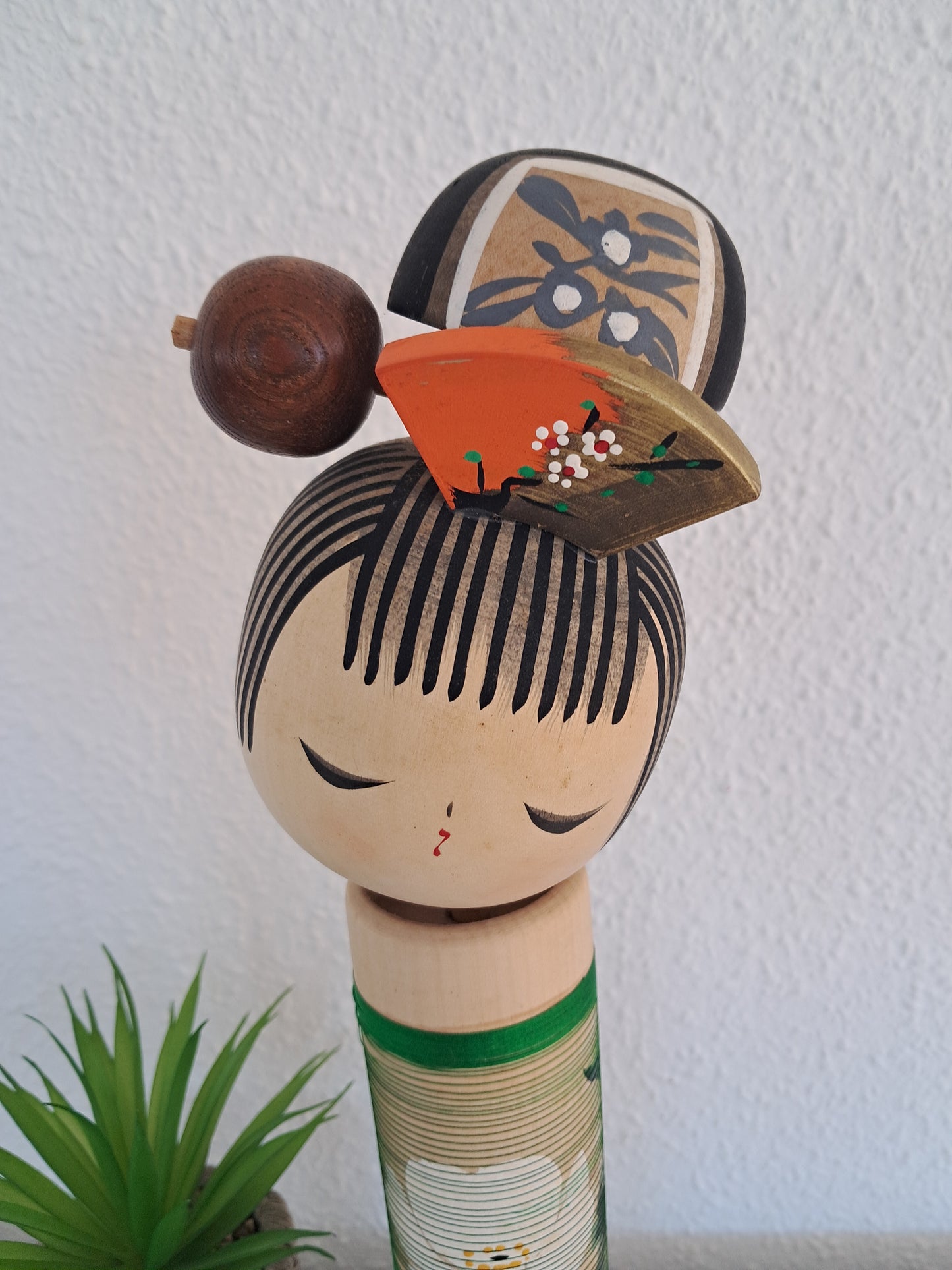 Large Sosaku Kokeshi made by Aida Harumine