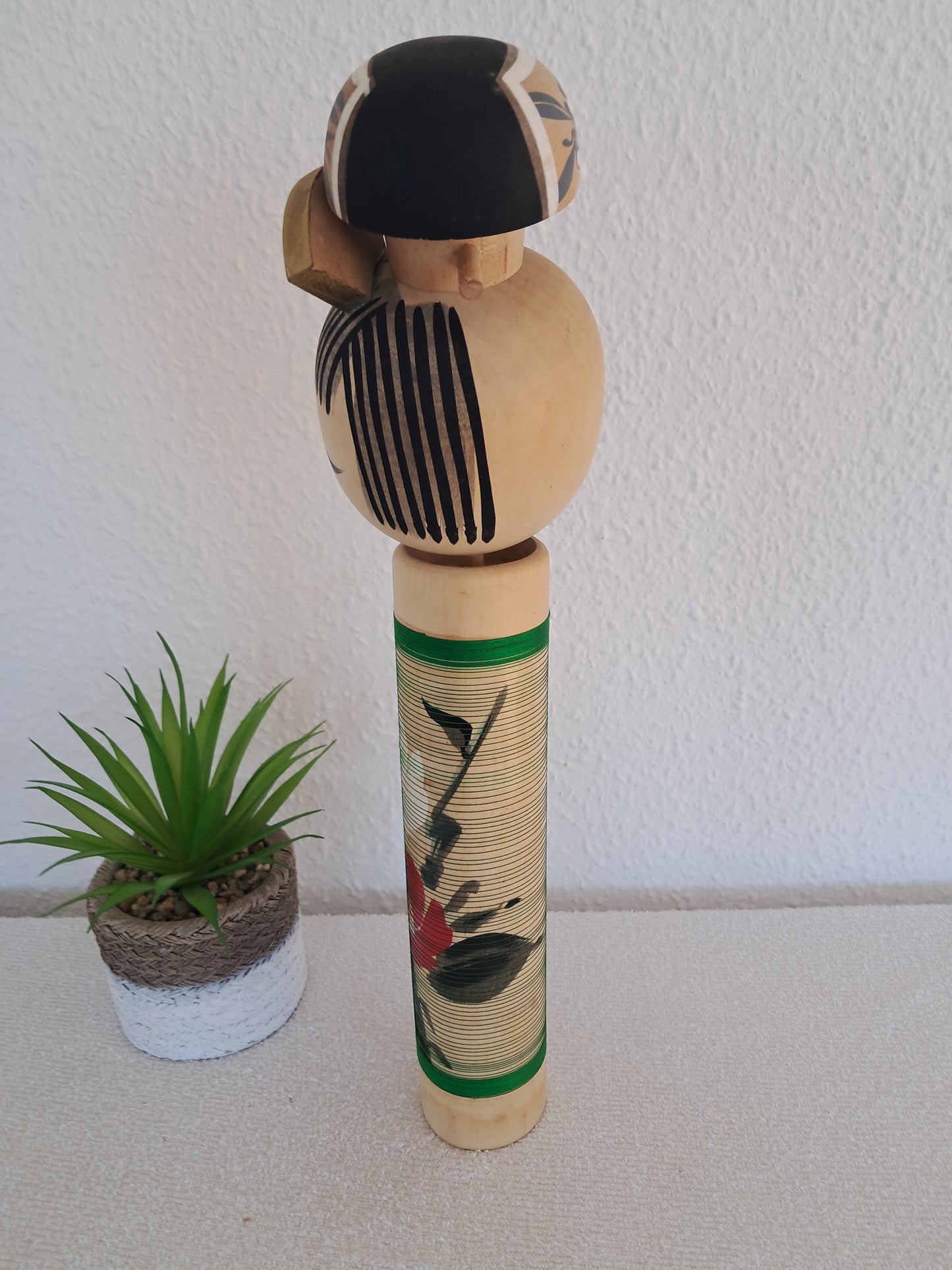 Large Sosaku Kokeshi made by Aida Harumine