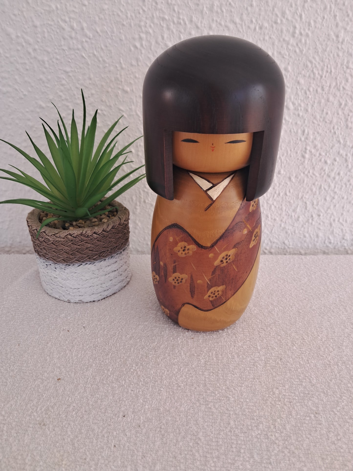 Vintage Gumma kokeshi by Usaburo