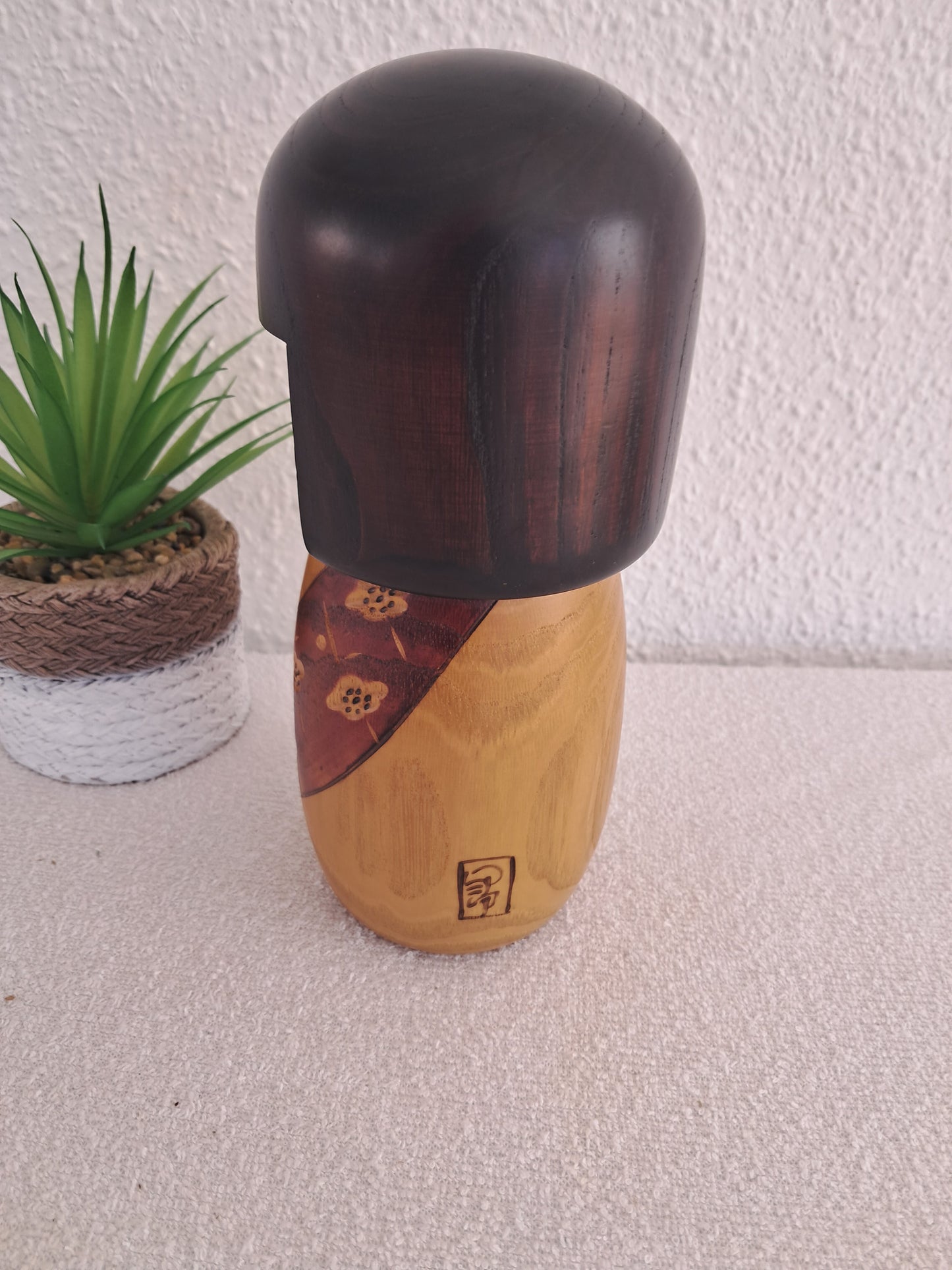 Vintage Gumma kokeshi by Usaburo