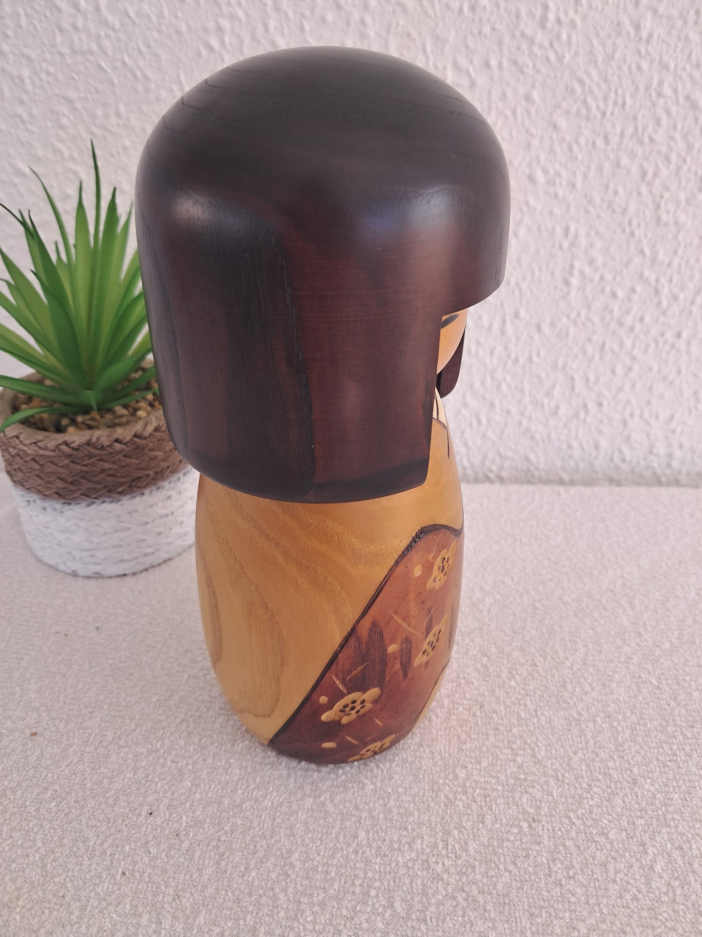 Vintage Gumma kokeshi by Usaburo