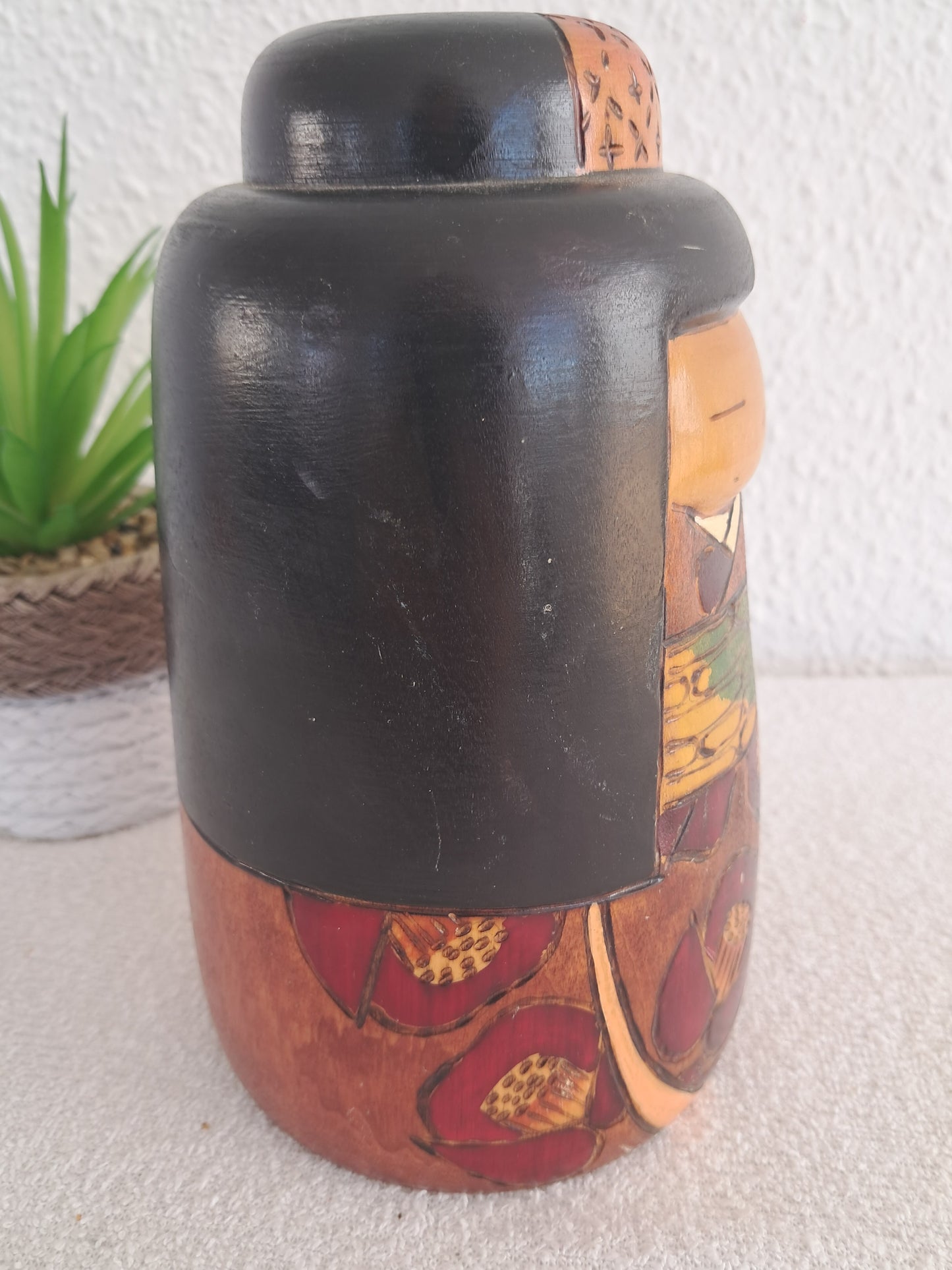 Exclusive Vintage Sosaku Kokeshi made by Yoshio Otani (1936-)