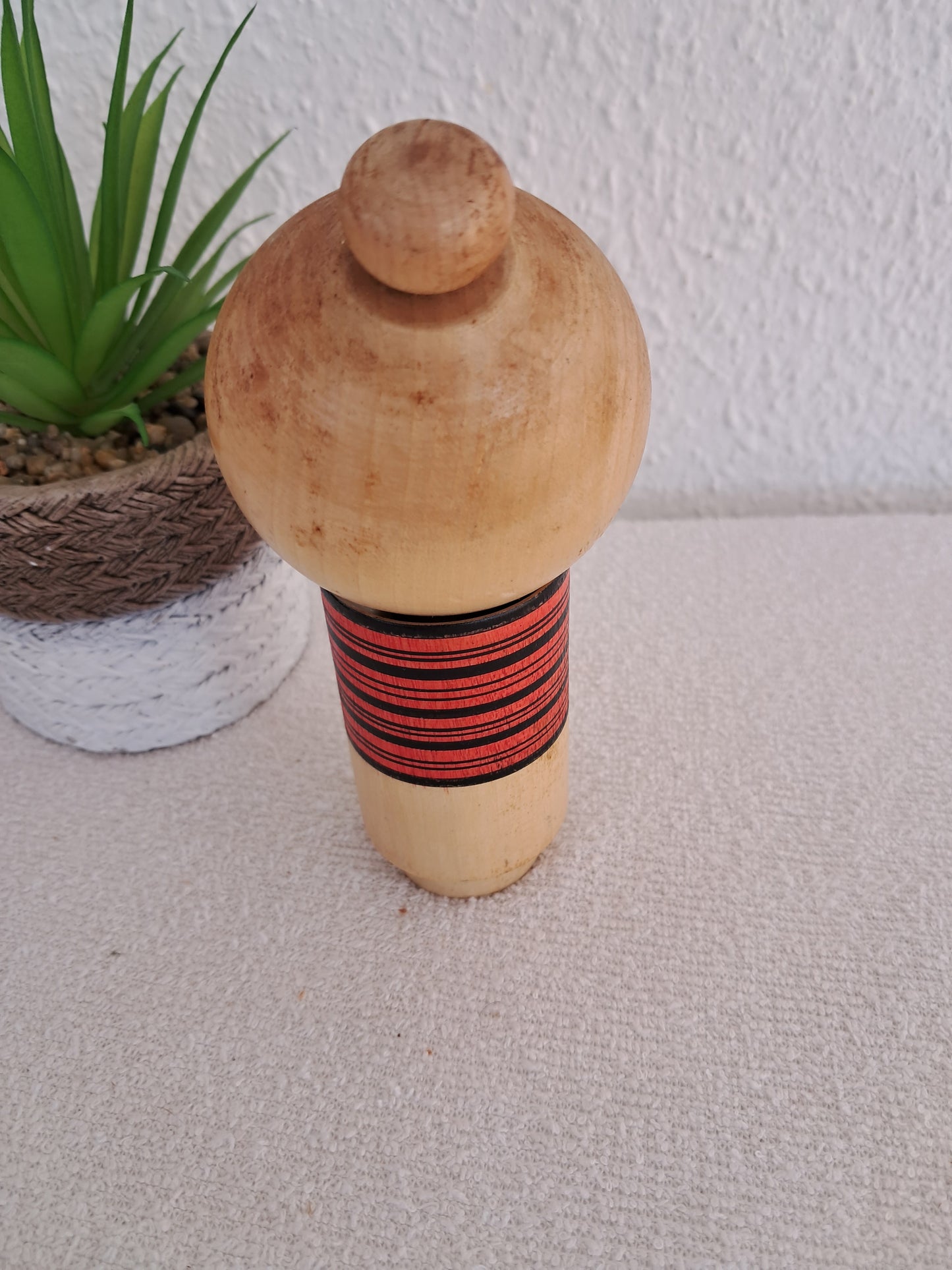 Vintage Sosaku kokeshi made by Ryosuke