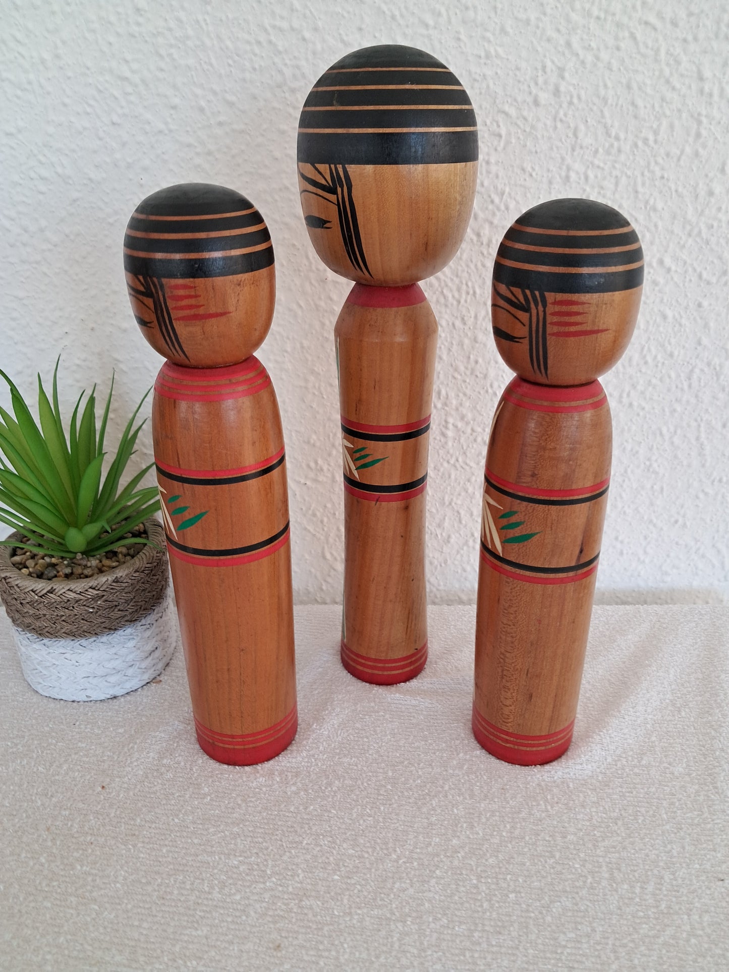 Vintage set traditional kokeshi by Jiryo Kobo Atelier