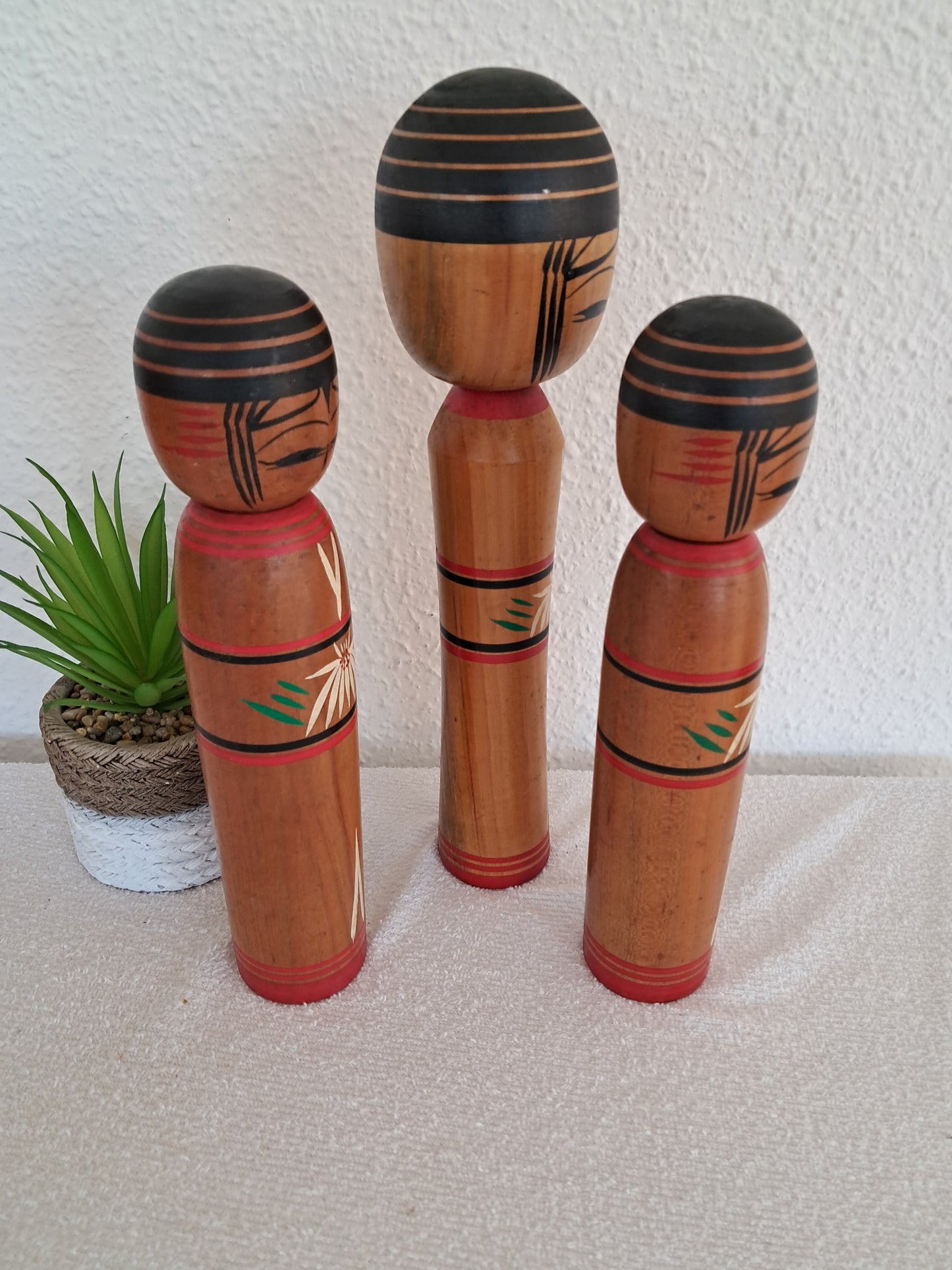 Vintage set traditional kokeshi by Jiryo Kobo Atelier