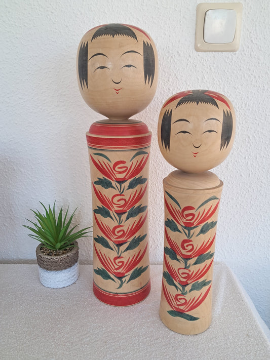 Exclusive pair traditional Naruko kokeshi by Takahashi takezo (1888-1969)