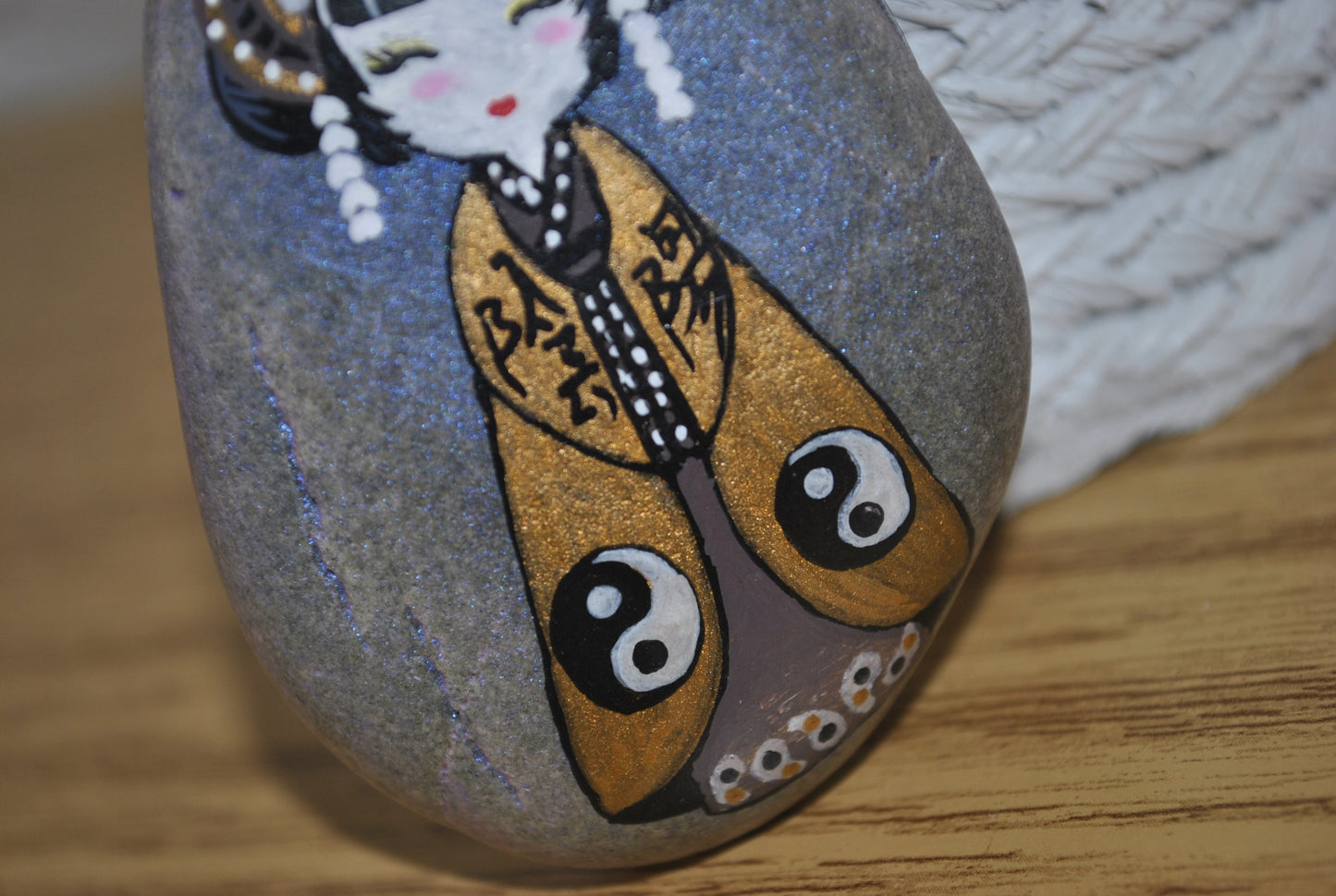 Kokeshi rock painting - Made by Adi Zozor