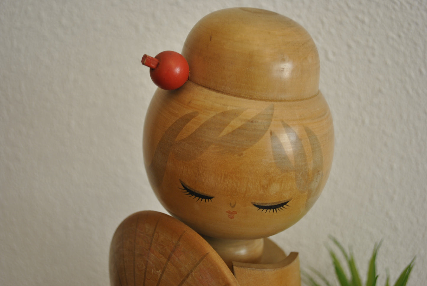 Vintage Sosaku kokeshi made by Miyashita Hajime (1940-)