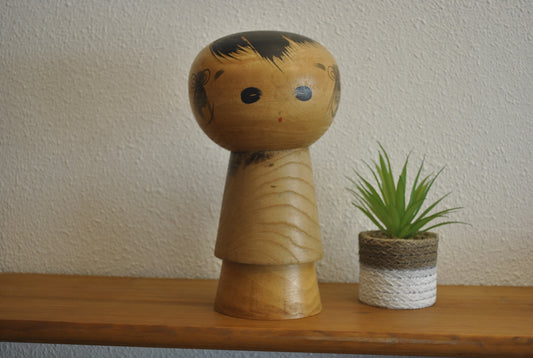 Vintage Sosaku Kokeshi made by Watanabe Masao (1917-2007)