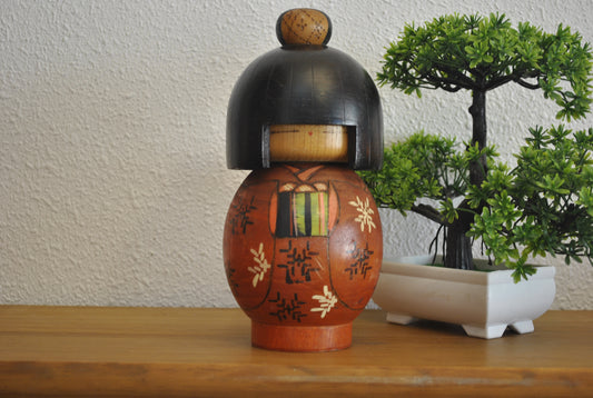 Vintage Gumma kokeshi made by Kazuo Takamizawa (1927-)