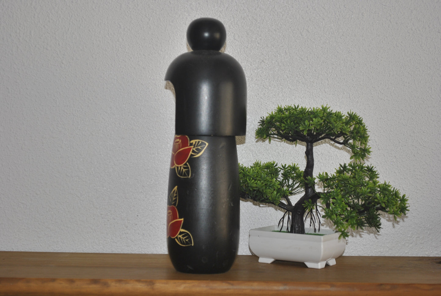 Vintage Gumma Kokeshi by Miyashita Hajime (1940-)