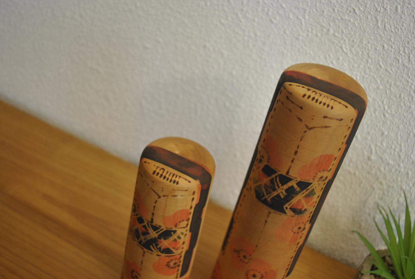 Vintage Sosaku Kokeshi made by Chiyomatsu Kanou (1935-)