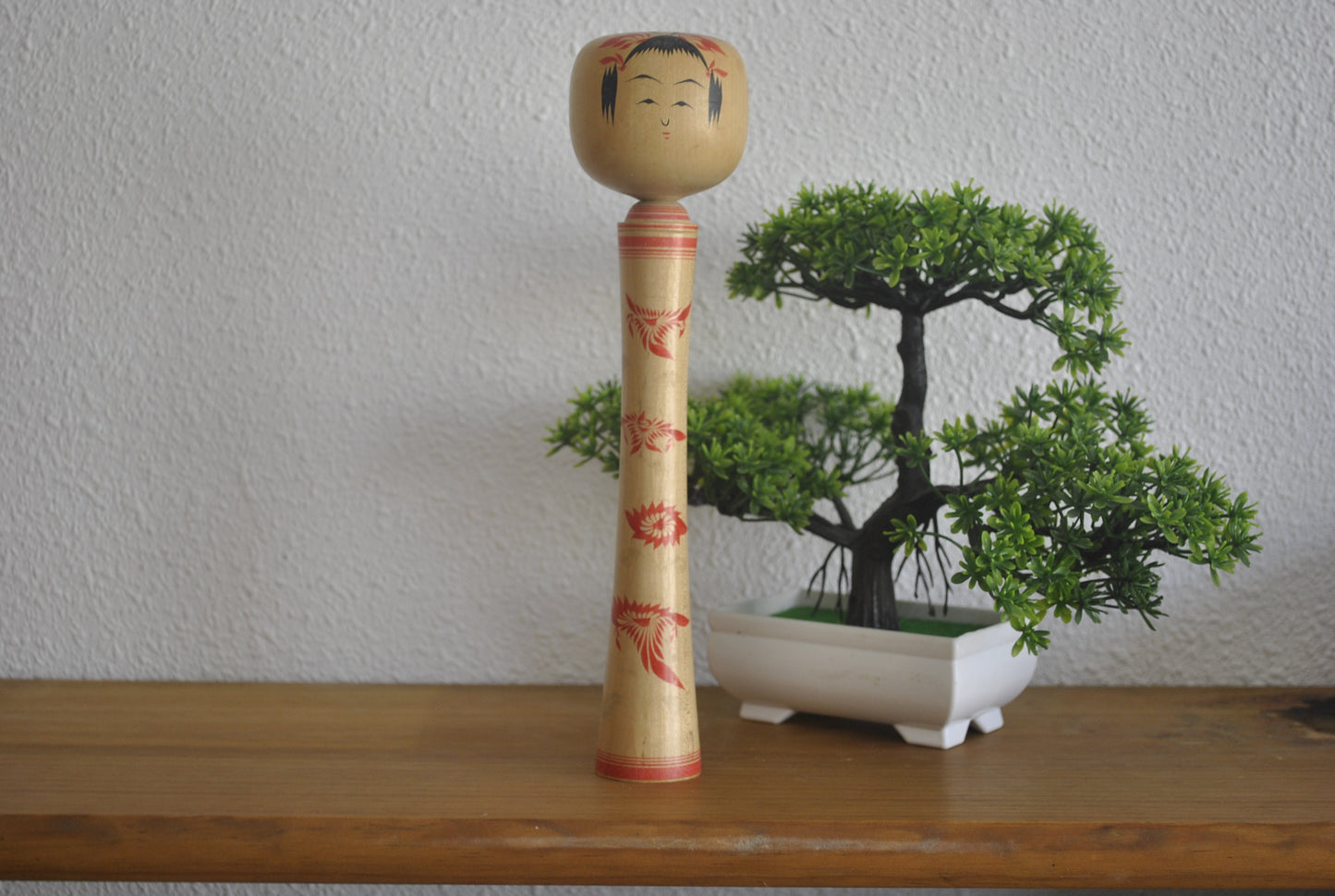 Vintage traditional Naruko Kokeshi By Onuma Kengo (1937-2007)