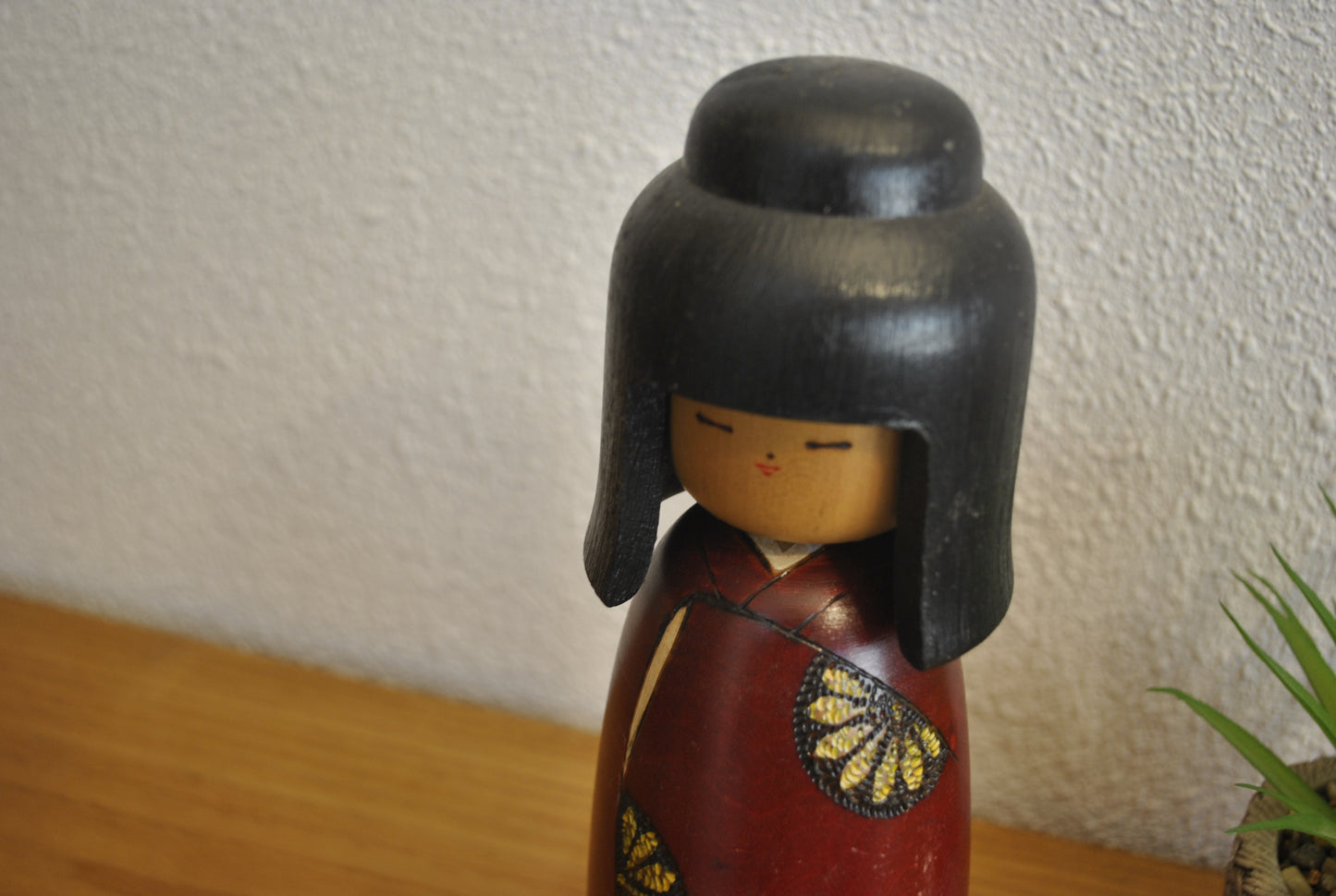 Vintage Sosaku kokeshi made by Yasuko