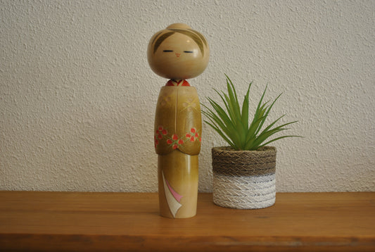 Vintage Sosaku kokeshi made by Horaku