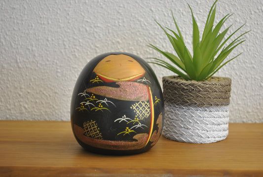 Vintage Sosaku kokeshi made by Toa Sekiguchi (1942-)