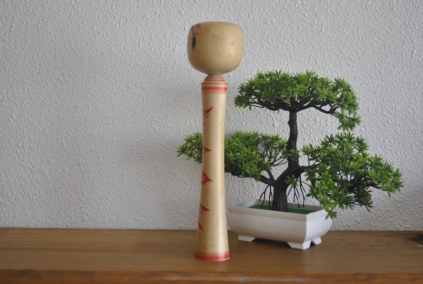 Vintage traditional Naruko Kokeshi By Onuma Kengo (1937-2007)