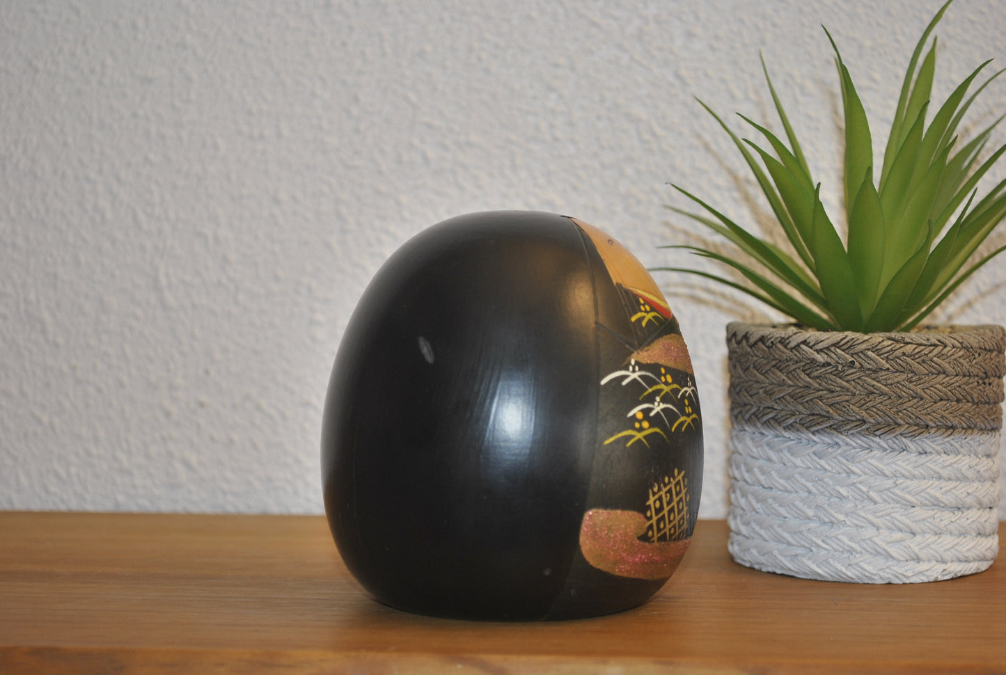 Vintage Sosaku kokeshi made by Toa Sekiguchi (1942-)