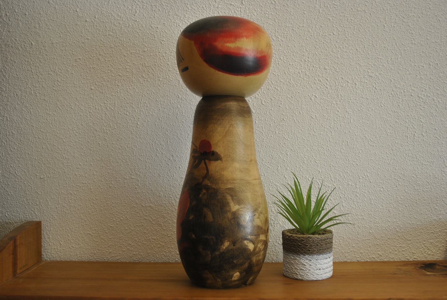 Vintage Sosaku Kokeshi made by Watanabe Masao (1917-2007)