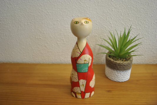 Unique Neko Kokeshi made by Oki Yasunobu (1955-)