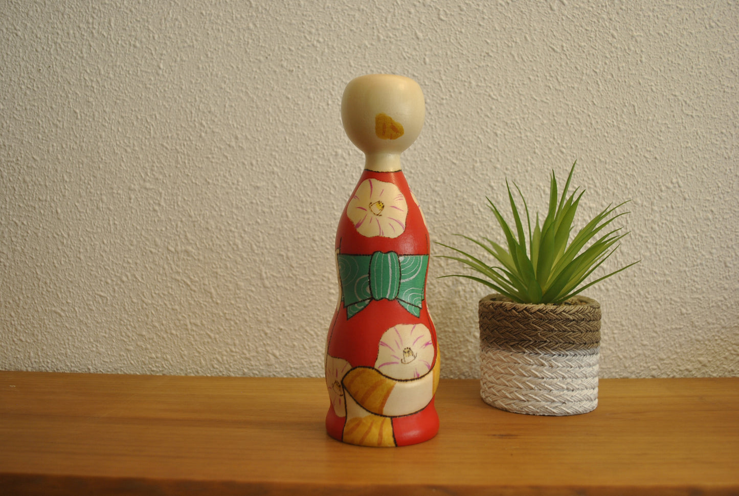 Unique Neko Kokeshi made by Oki Yasunobu (1955-)