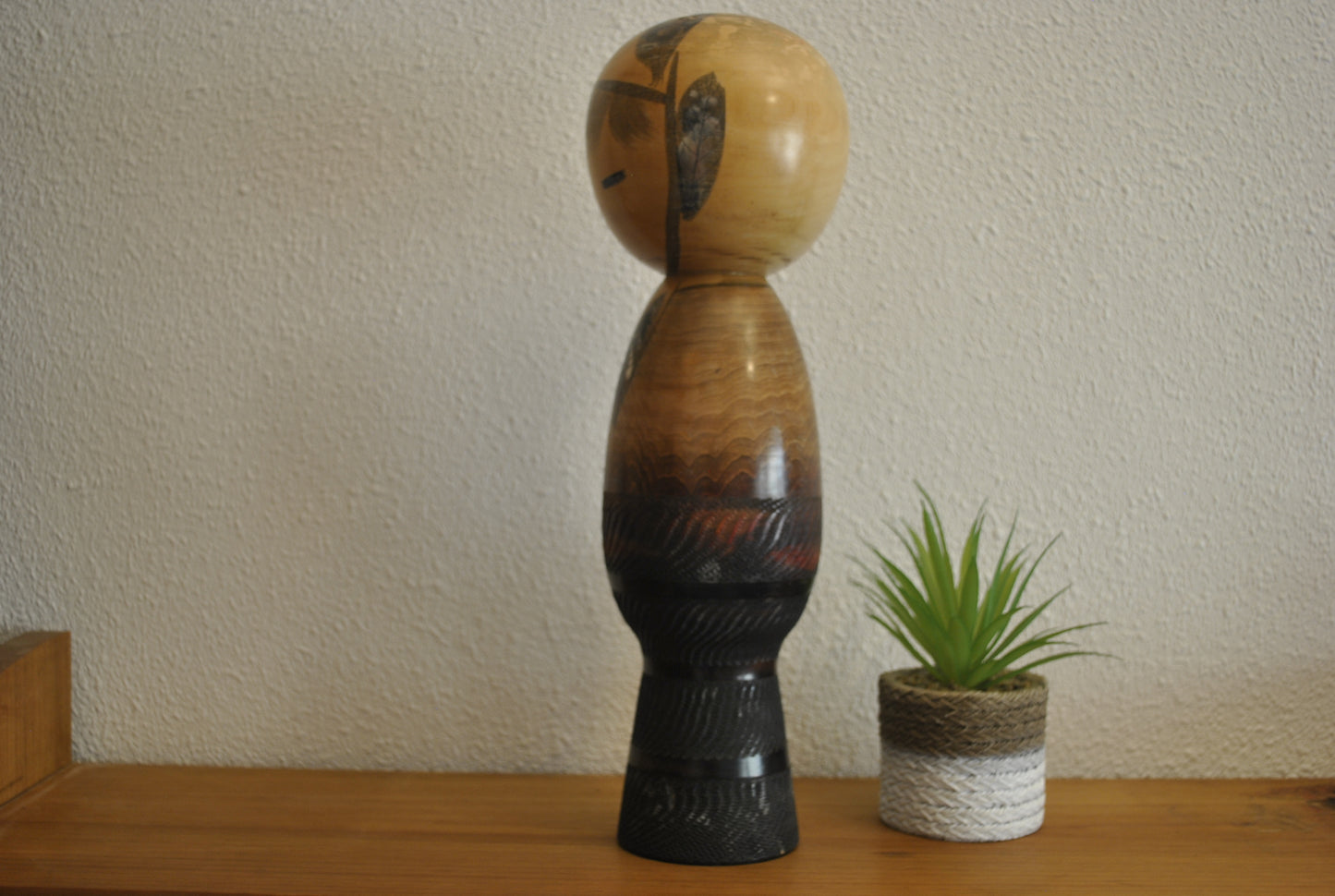 Vintage Sosaku Kokeshi made by Watanabe Masao (1917-2007)