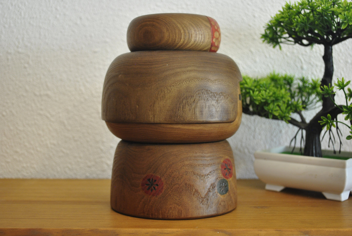 Exclusive vintage Sosaku kokeshi made by Sanpei Yamanaka (1926-2012)