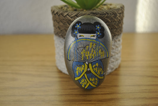 Kokeshi rock painting - Made by Adi Zozor