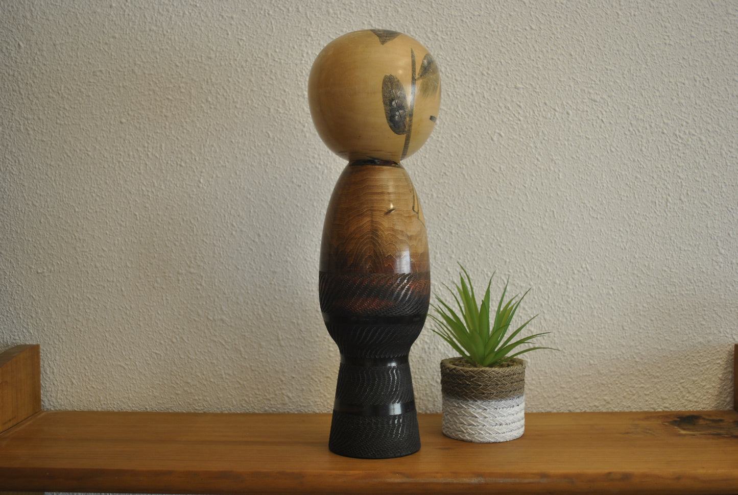 Vintage Sosaku Kokeshi made by Watanabe Masao (1917-2007)