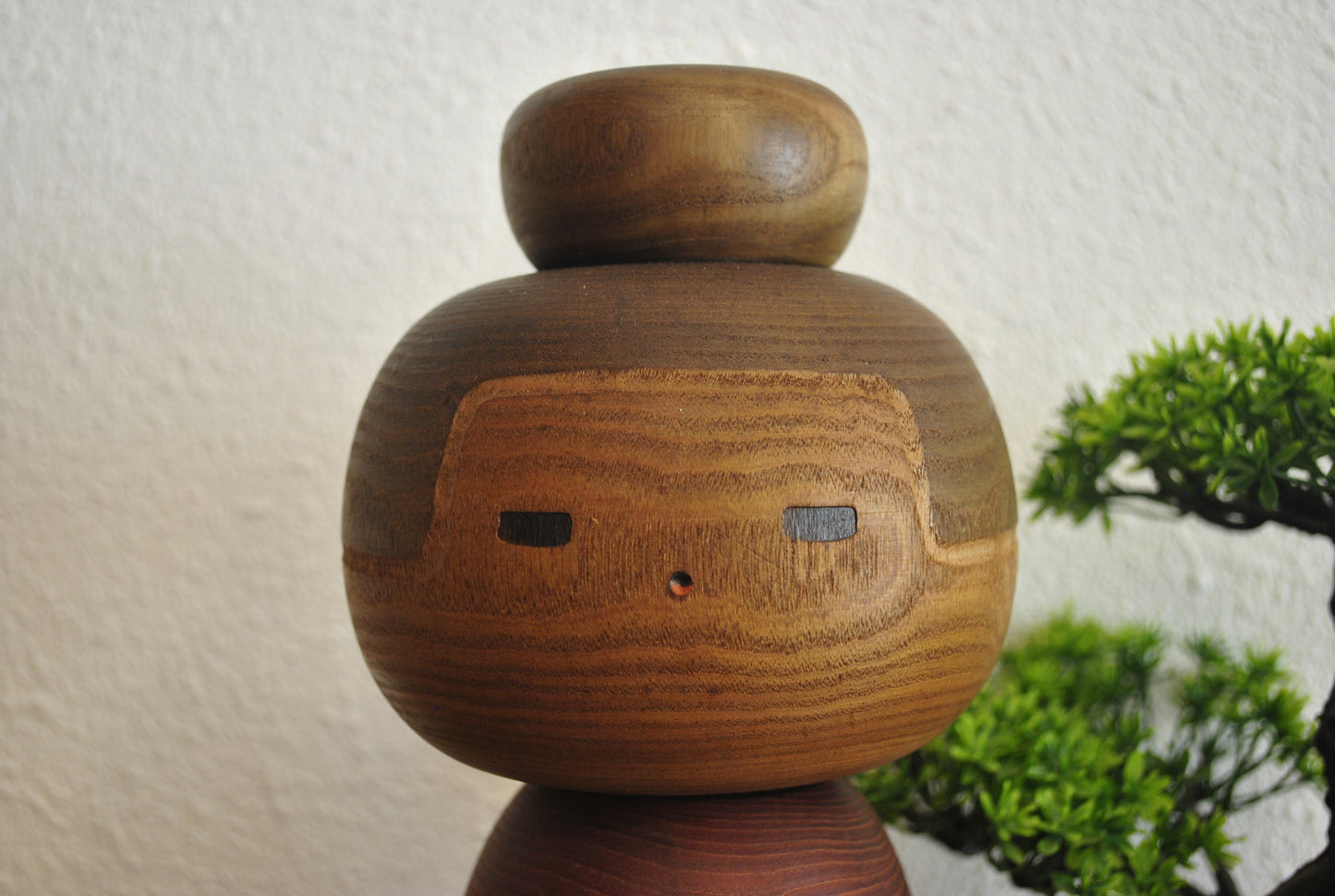 Exclusive vintage Sosaku kokeshi mad by Sanpei Yamanaka (1926-2012)