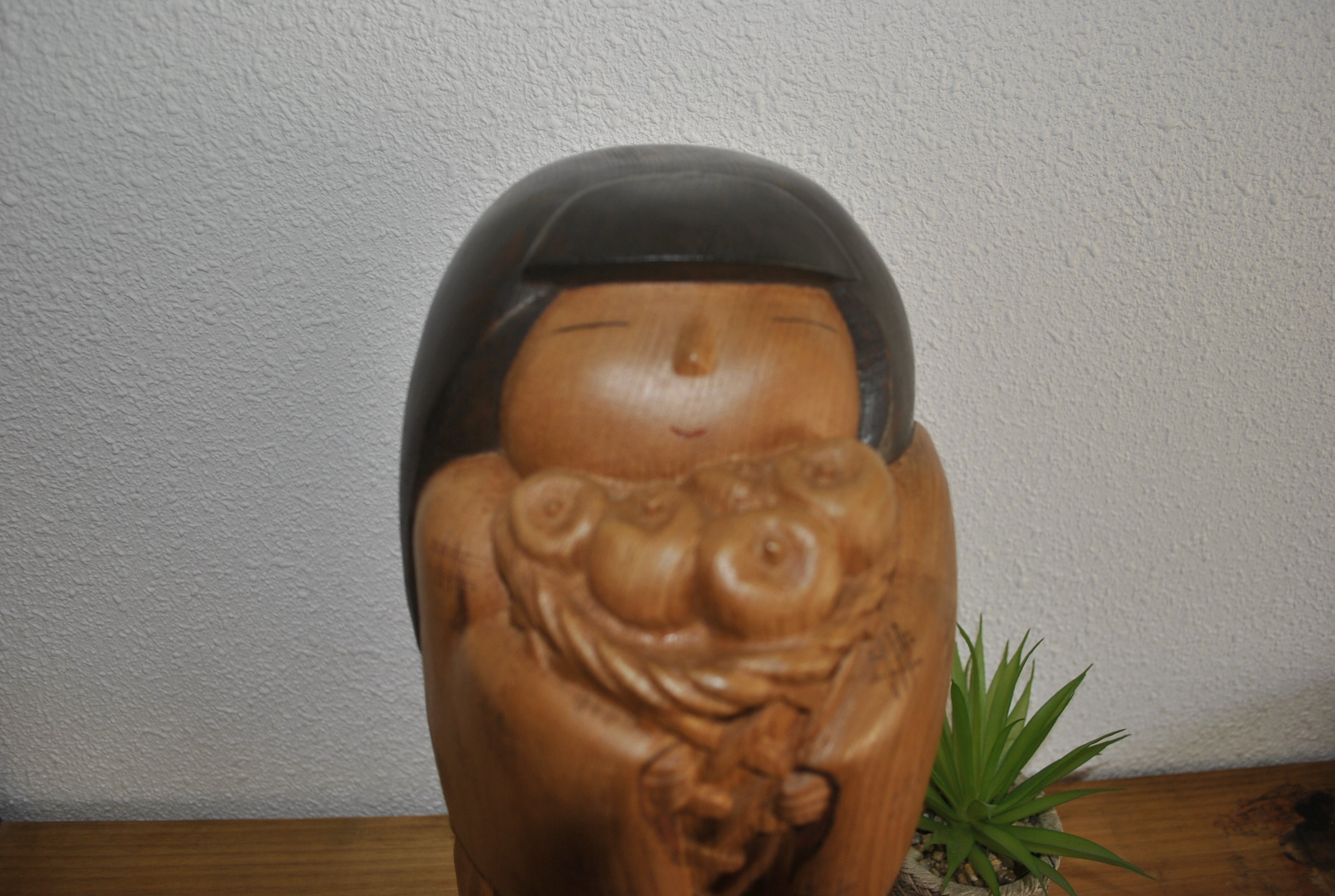 Exclusive large Kokeshi made by Yuko Yamazaki 1956 Award