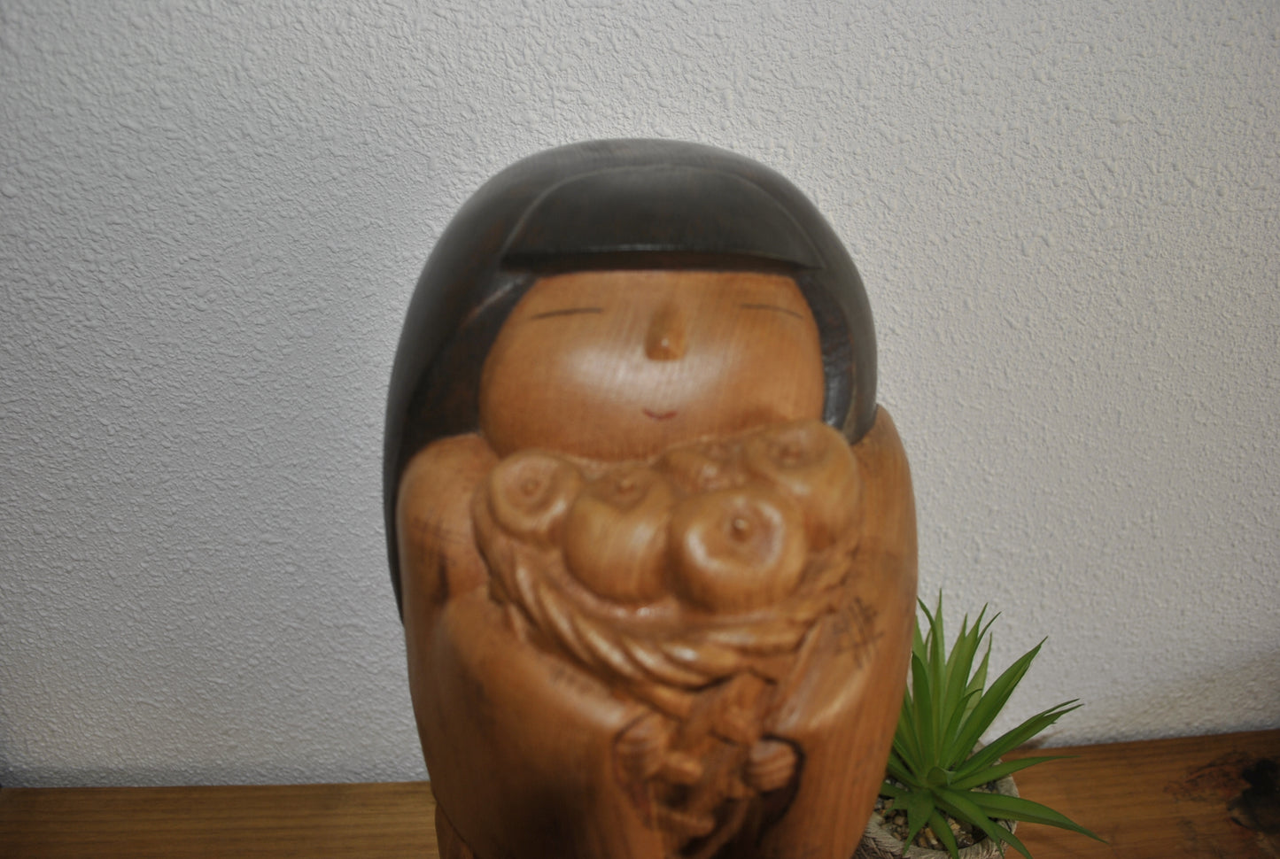 Exclusive large Kokeshi made by Yuko Yamazaki (1956-) Award winning kokeshi!! Museum quality!