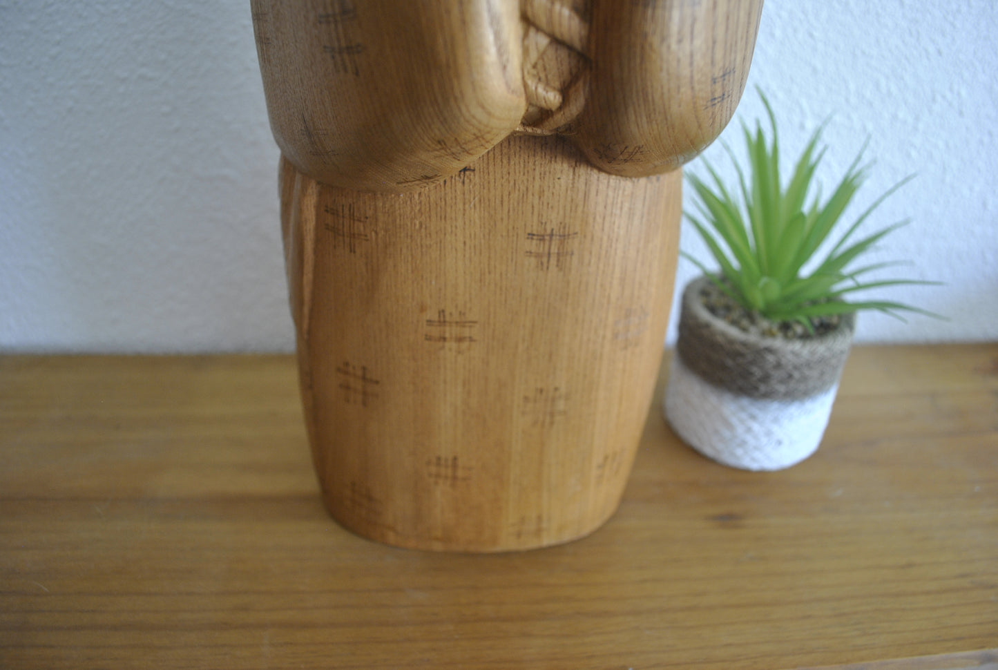 Exclusive large Kokeshi made by Yuko Yamazaki (1956-) Award winning kokeshi!! Museum quality!