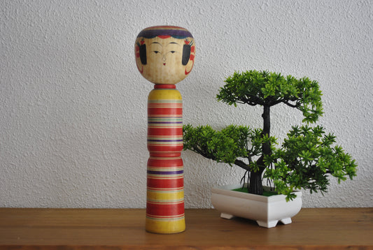 Vintage traditional Yajiro kokeshi made by Sato Tatsuo (1928-2009)