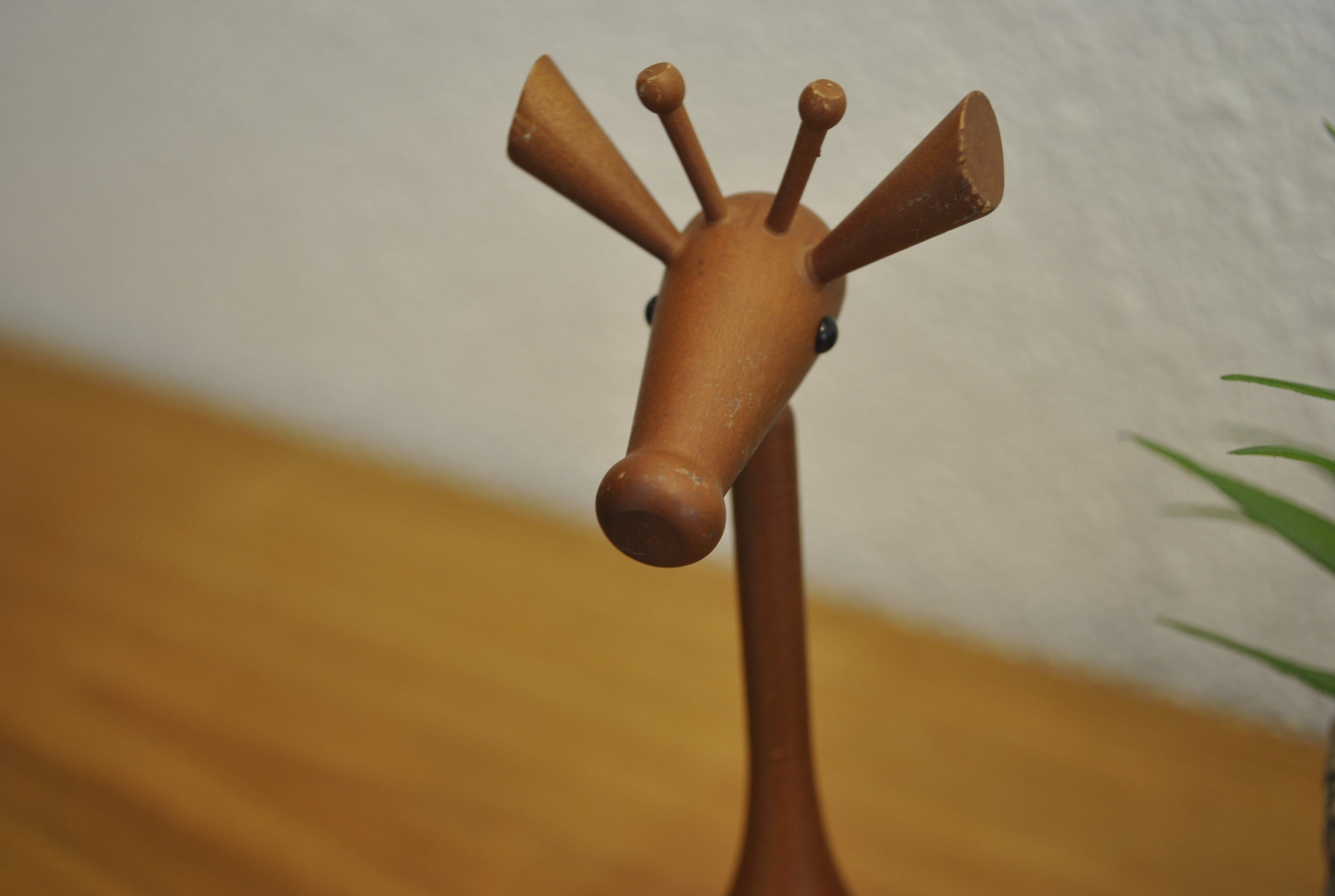 Wooden Giraffe by Senshukai Royal Pet / Vintage Japanese collectible / 1960's mid shops century modern modern wood animal