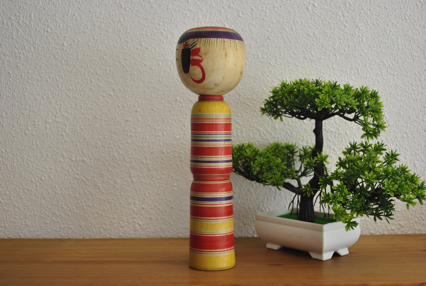 Vintage traditional Yajiro kokeshi made by Sato Tatsuo (1928-2009)