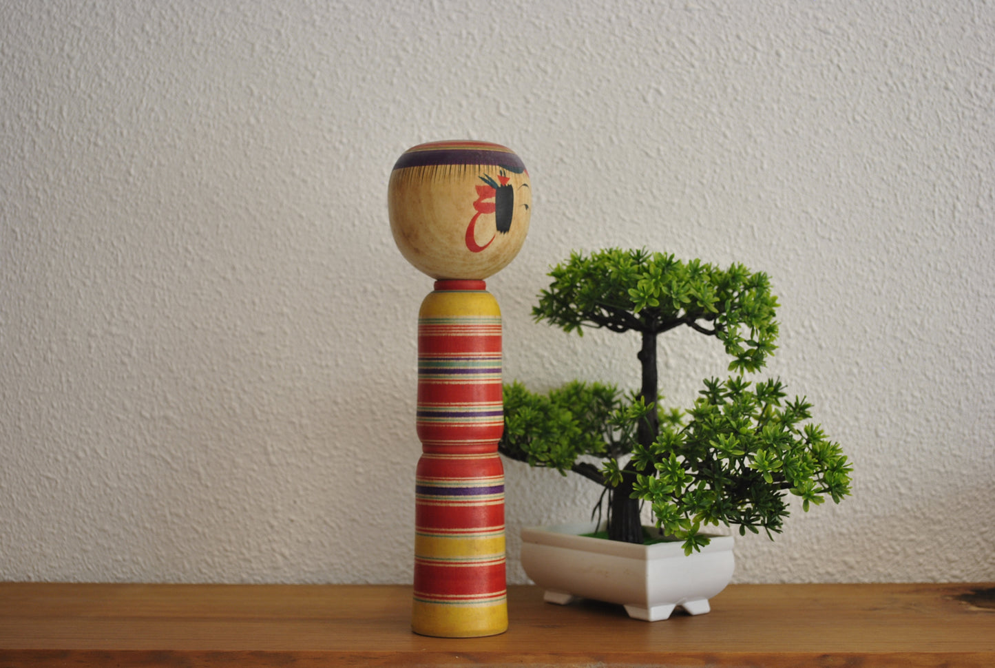 Vintage traditional Yajiro kokeshi made by Sato Tatsuo (1928-2009)